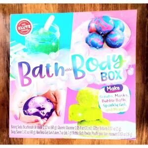 KLUTZ Bath & Body Box Craft Scrubs Masks Bubble Bath Sparkle Gel & Recipes NEW